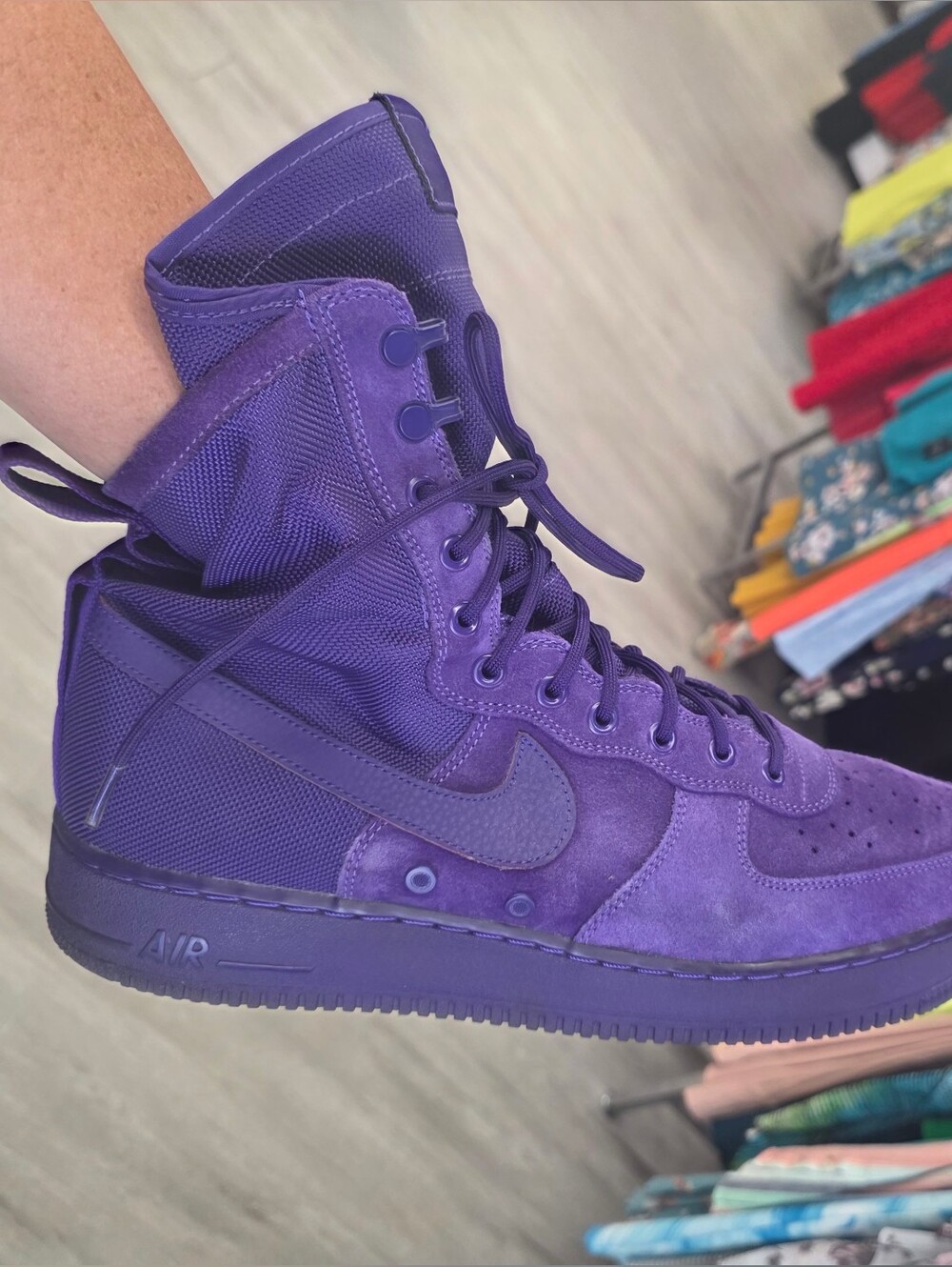 Nike Nike SF Air Force 1 HighCourt Purple Lace-Up High-Top MISSING STRAPS